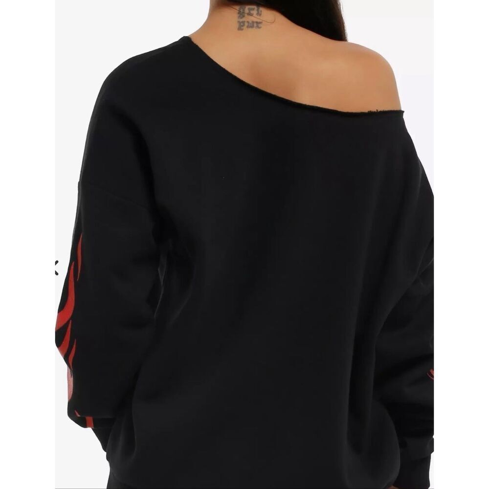 Sanrio Kuromi Heart Glitter Flame Off-Shoulder Sweatshirt Size Medium Nwot - Picture 6 of 7